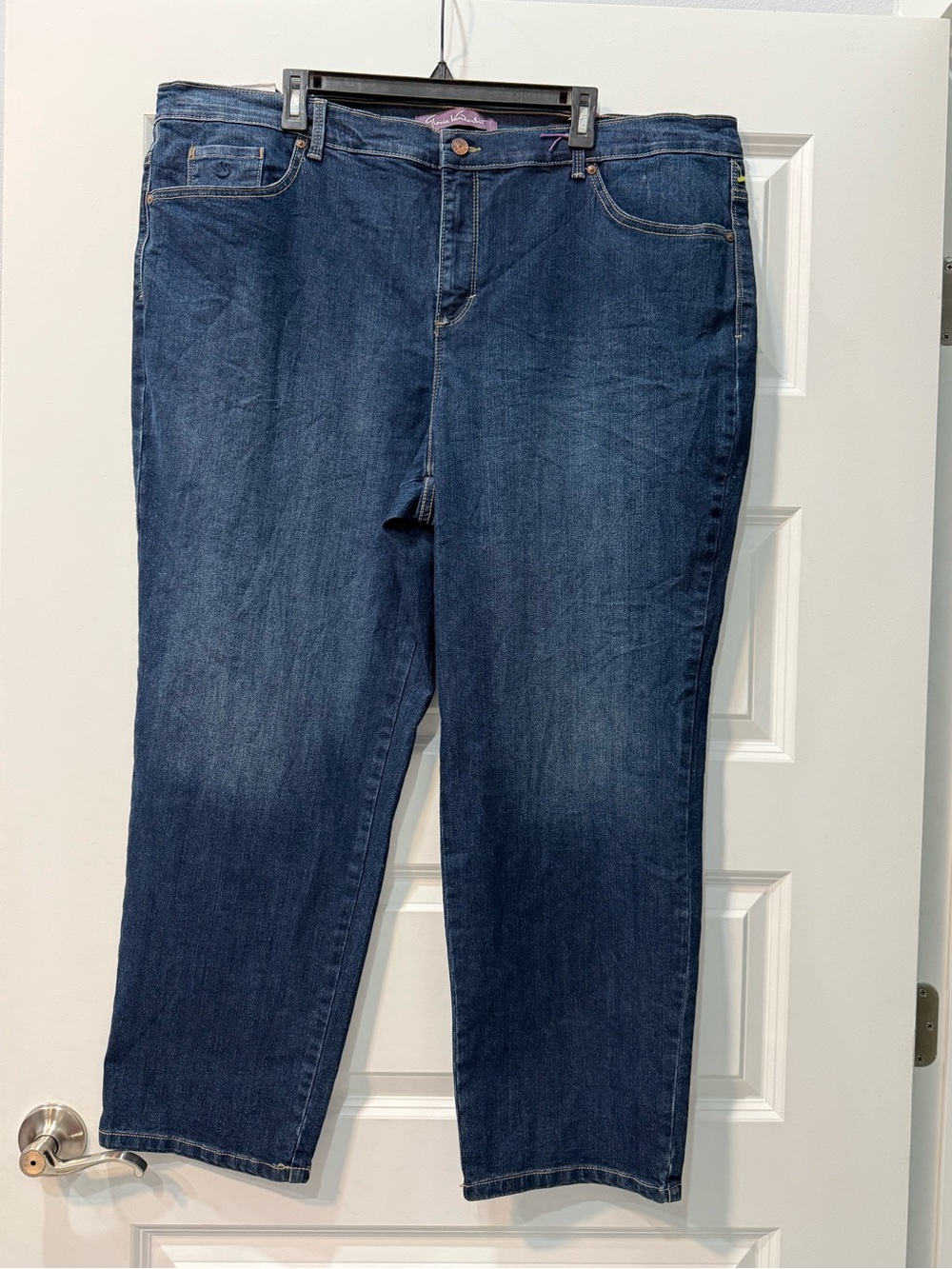 Gloria Vanderbilt Amanda Classic Tapered Jean.